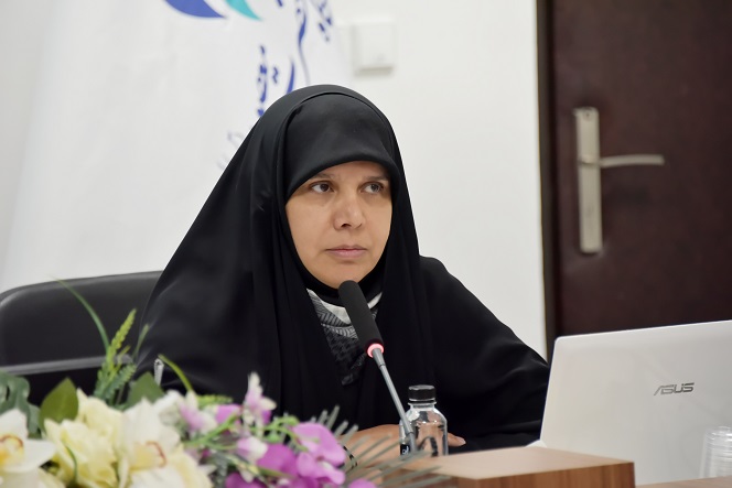 در مراسم تجلیل از اساتید دانشگاه؛
معاون آموزشی و پژوهشی دانشگاه حضرت معصومه (س) گزارش عملکرد این معاونت را تشریح کرد
