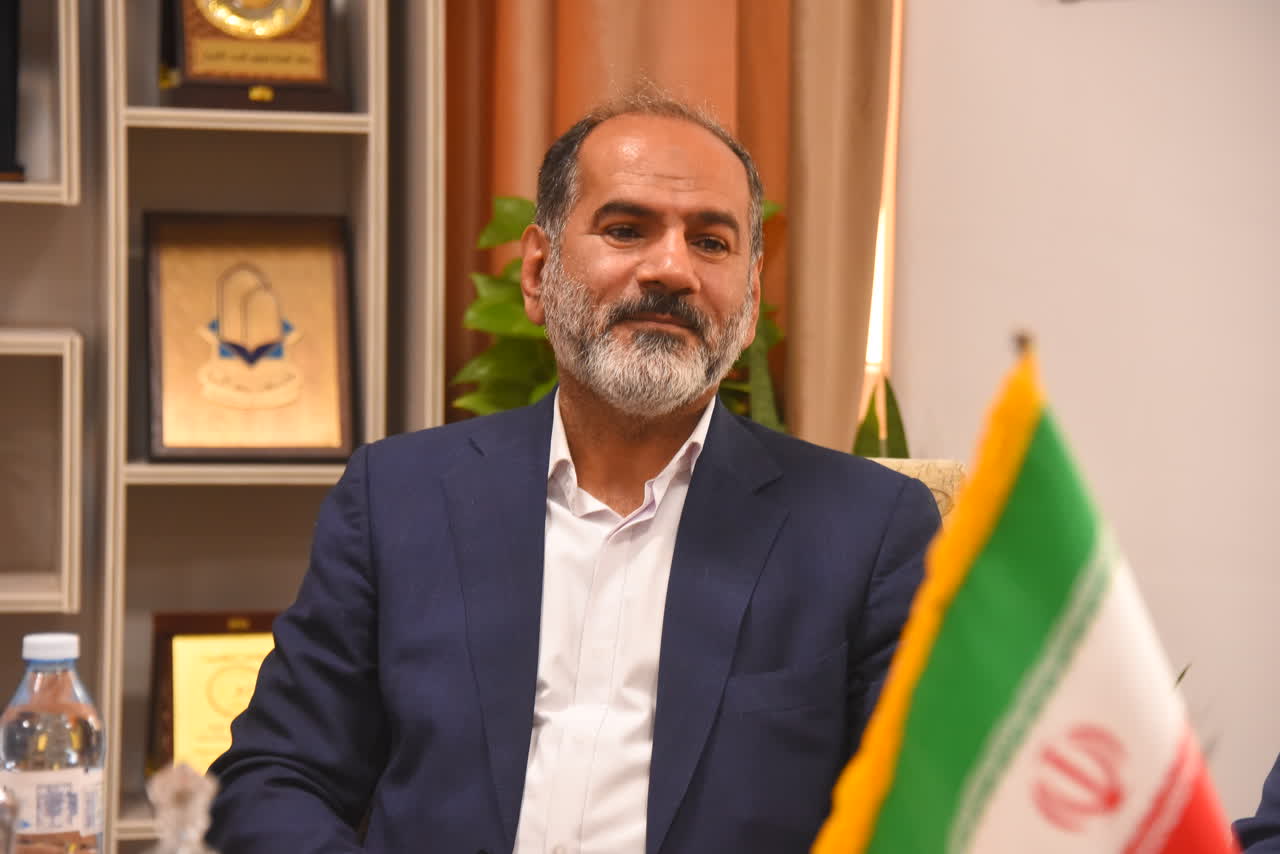 مدیر کل حوزه استاندار و روابط عمومی استانداری قم:
ظرفیت‌های دانشگاه حضرت معصومه (س) در سطح ملی معرفی شود