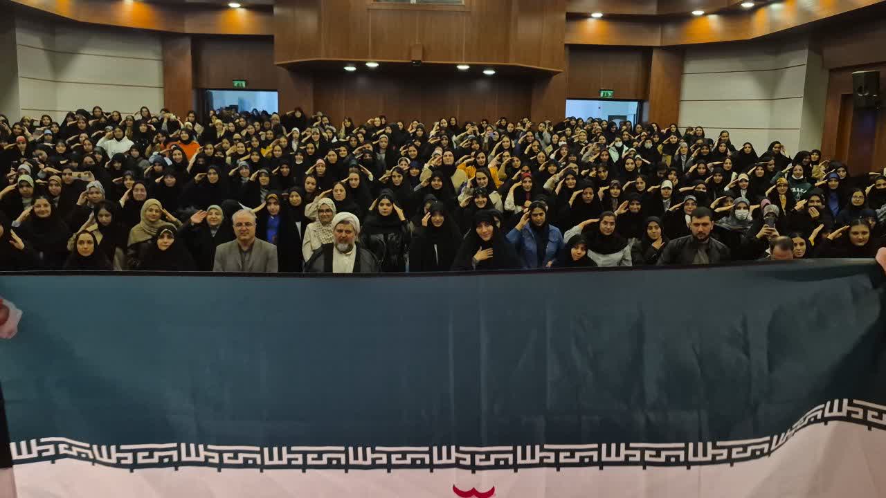 با تأکید بر نقش آفرینی و اثرگذاری دانشجویان؛
مراسم گرامیداشت روز دانشجو در دانشگاه حضرت معصومه(س) برگزار شد