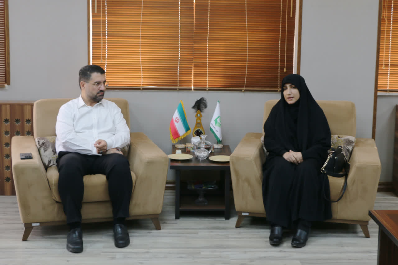 نشست راهبردی ریاست دانشگاه حضرت معصومه (س) با دیوان محاسبات استان قم
نشست راهبردی ریاست دانشگاه حضرت معصومه (س) با دیوان محاسبات استان قم؛ محوریت انضباط مالی و آمادگی برای شروع سال تحصیلی جدید