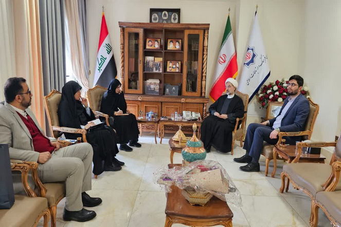 رئیس دانشگاه حضرت معصومه (س) با رایزن فرهنگی ایران در بغداد، افغانستان و ونزوئلا دیدار کرد