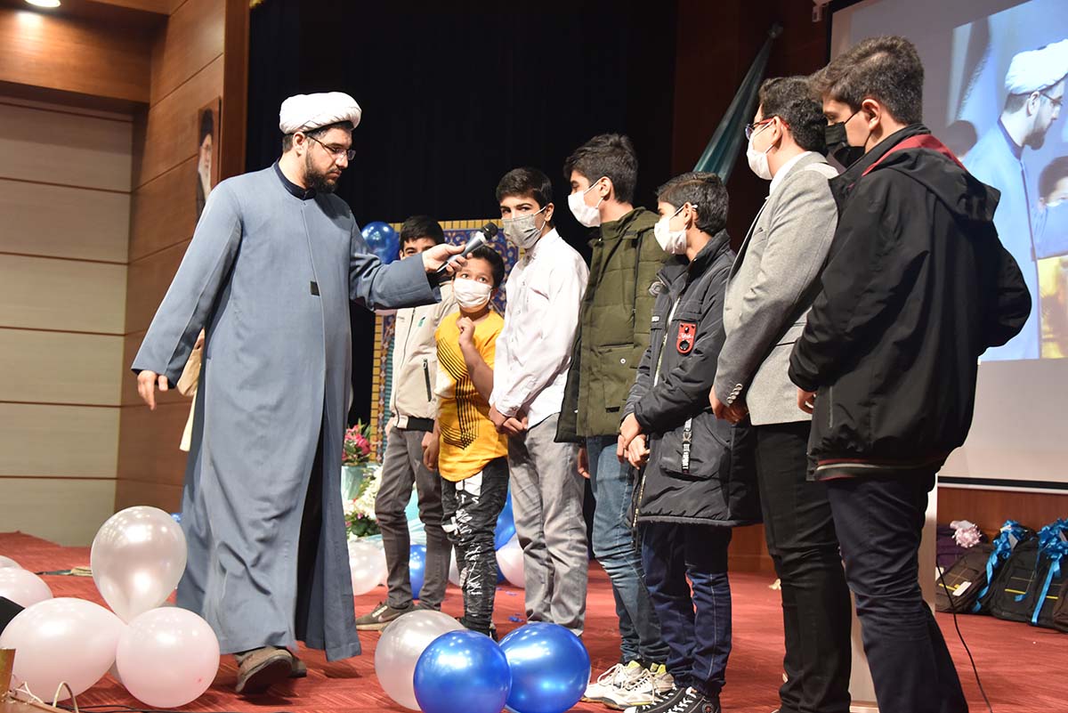 مراسم جشن تکلیف فرزندان همکاران دانشگاه با حضور رئیس ستاد اقامه نماز استان برگزار شد